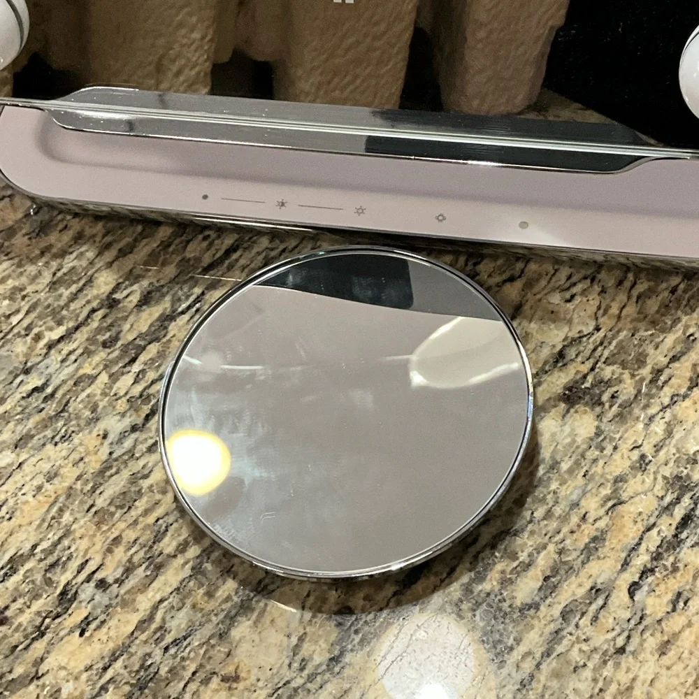 Sharper Image Spa Studio Hollywood Vanity Lighted Mirror